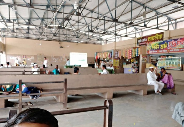 pathardi bus stand waiting area